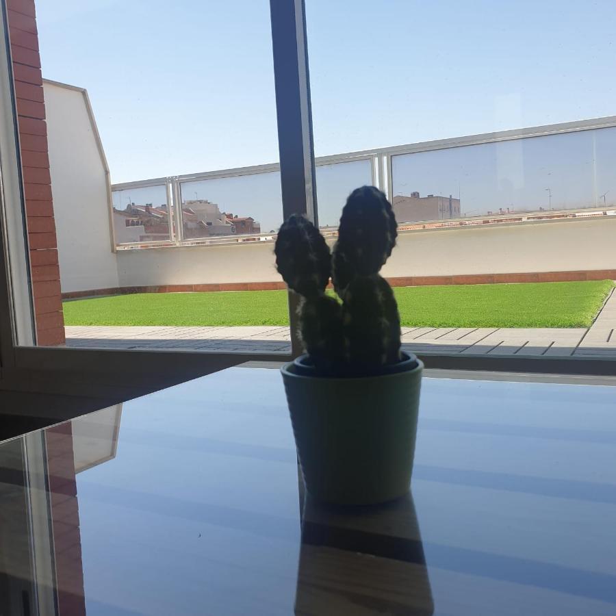 Espectacular Atico De 2 Dormitorios Con Garaje Y Terraza Privada De 30 M2 Albacete Buitenkant foto